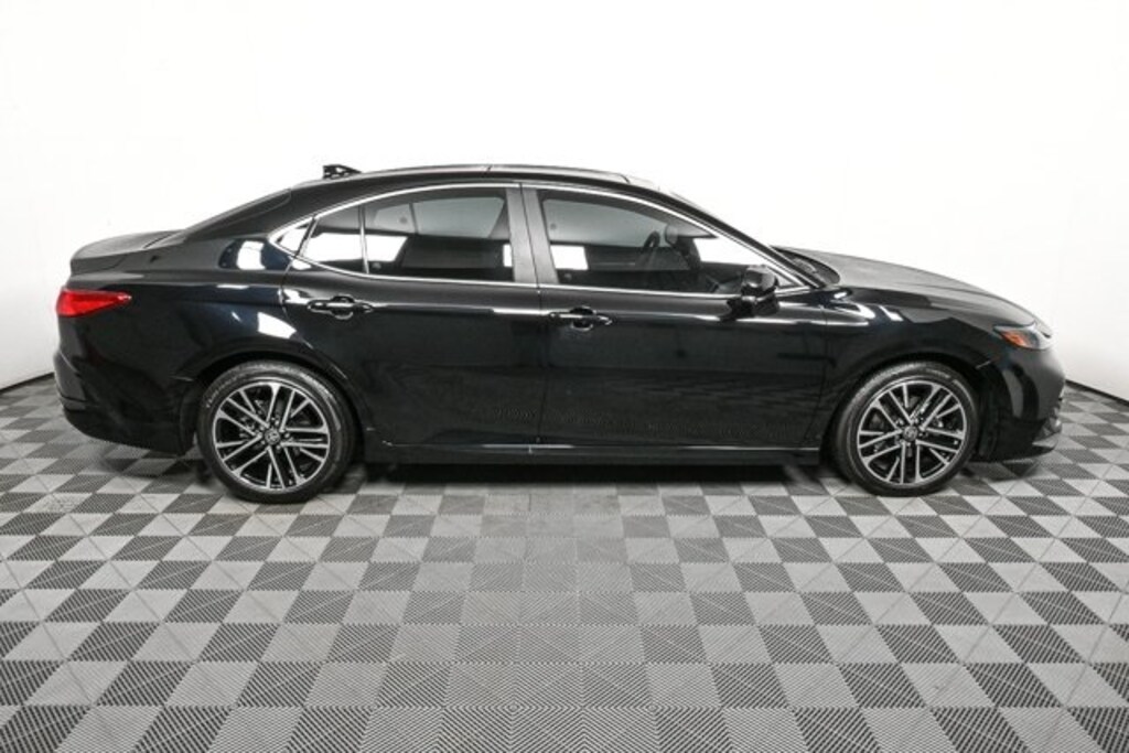 Used 2025 Toyota Camry XLE Sedan