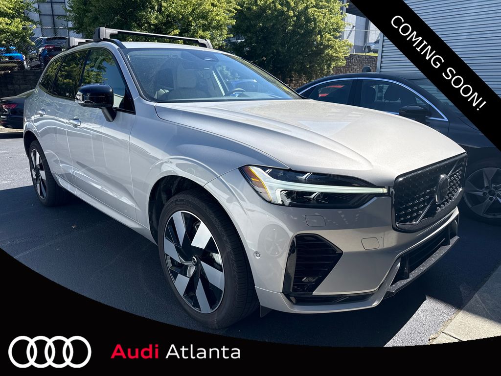 2025 Volvo XC60 T8 Plus Dark AWD's photo