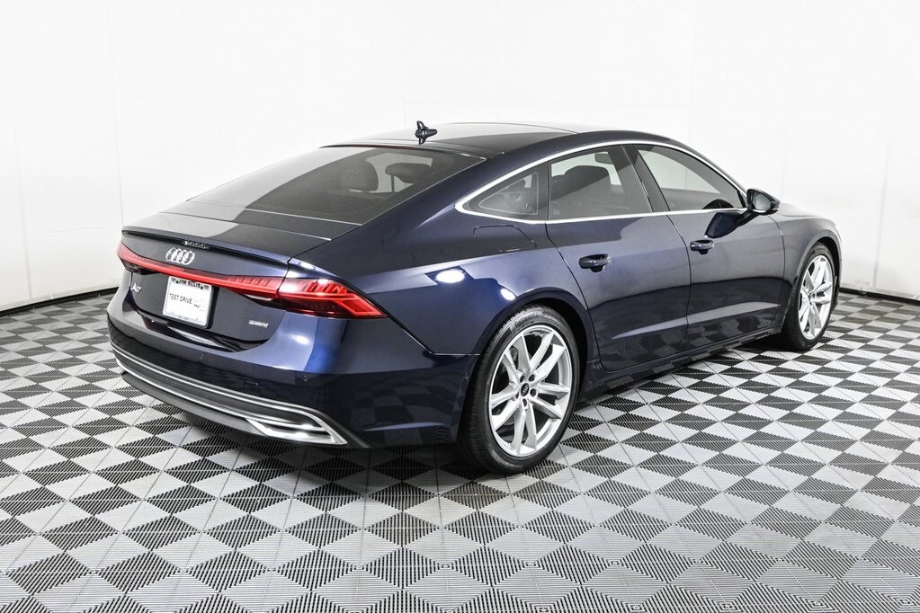 2022 Audi A7 55 Premium photo 3