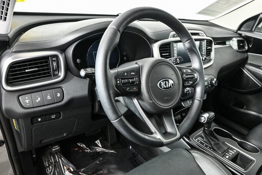 2017 Kia Sorento SX photo 4