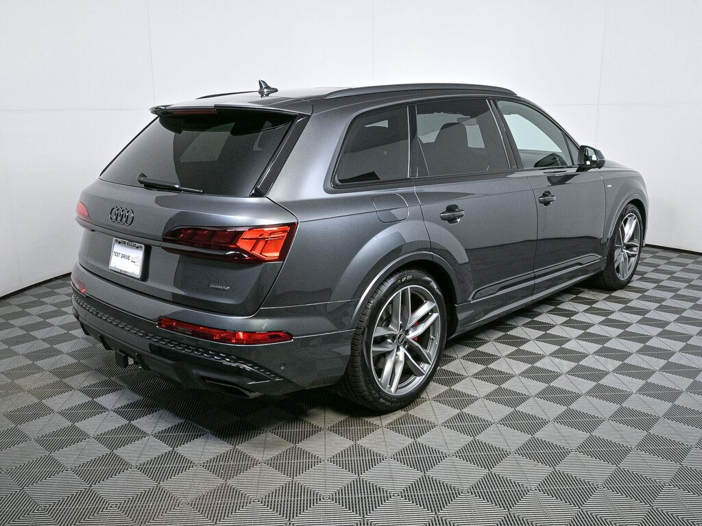 New 2026 Audi Q7 SUV