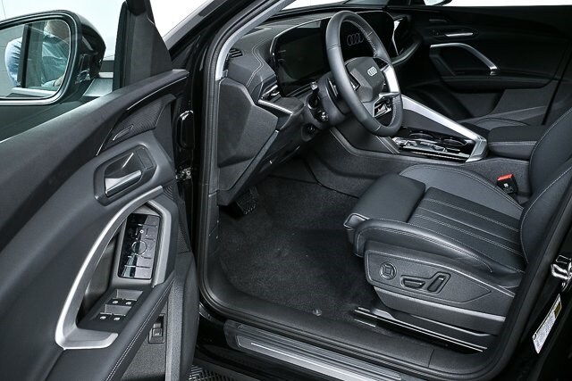2025 Audi Q5 2.0T Premium Plus photo 3
