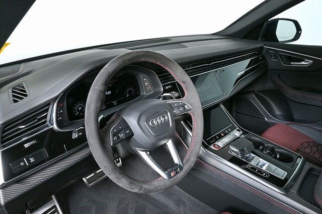 2026 Audi RS Q8 photo 4