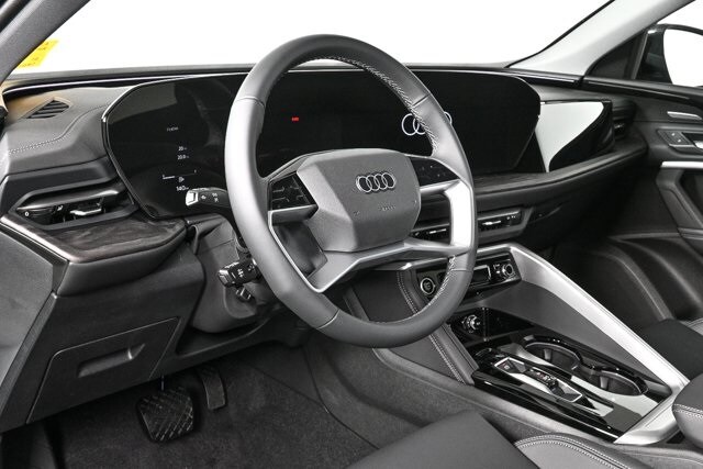 2025 Audi Q5 2.0T Premium Plus photo 4