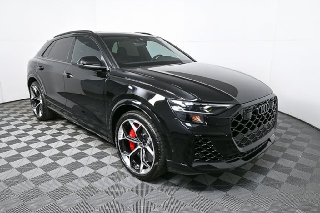 New 2026 Audi RS Q8 4.0T performance SUV