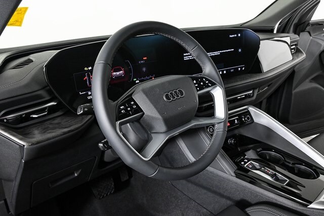 2025 Audi Q5 2.0T Premium Plus photo 3