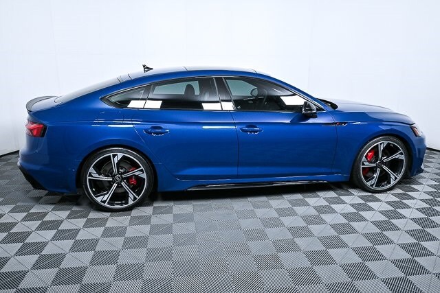 2023 Audi RS 5 photo 2