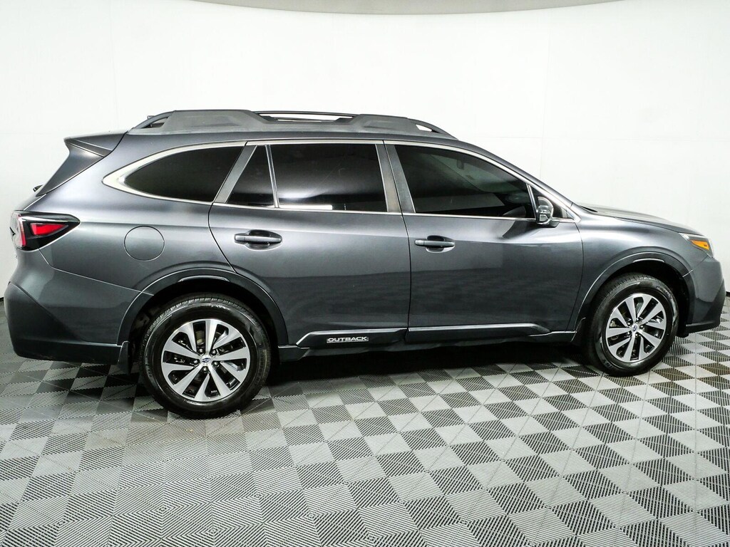 Used 2021 Subaru Outback Premium SUV
