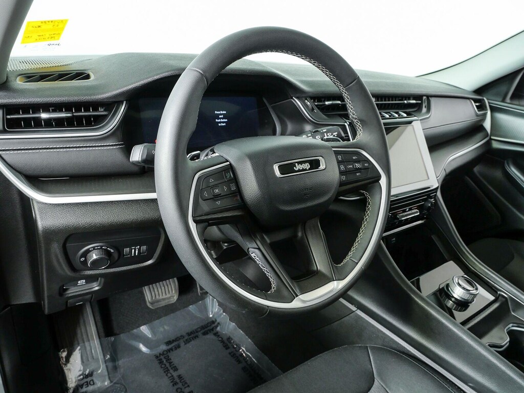 Used 2023 Jeep Grand Cherokee Laredo X SUV