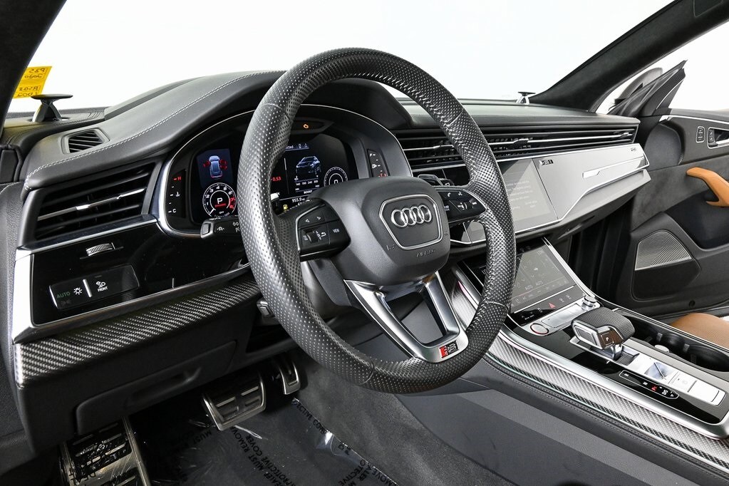 2020 Audi RS Q8 photo 4