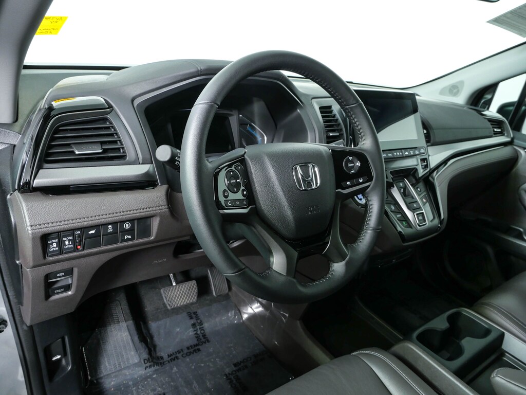 Used 2024 Honda Odyssey Touring Van