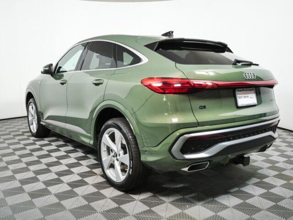 New 2026 Audi Q5 quattro Sportback