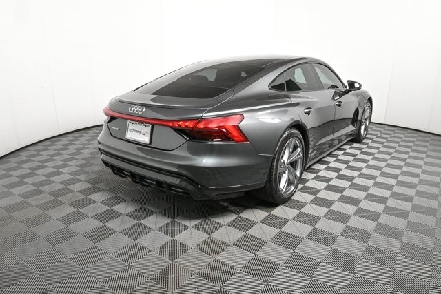 2023 Audi e-tron GT Premium Plus photo 3