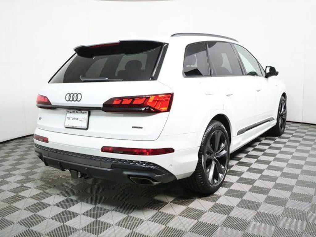 New 2026 Audi Q7 SUV