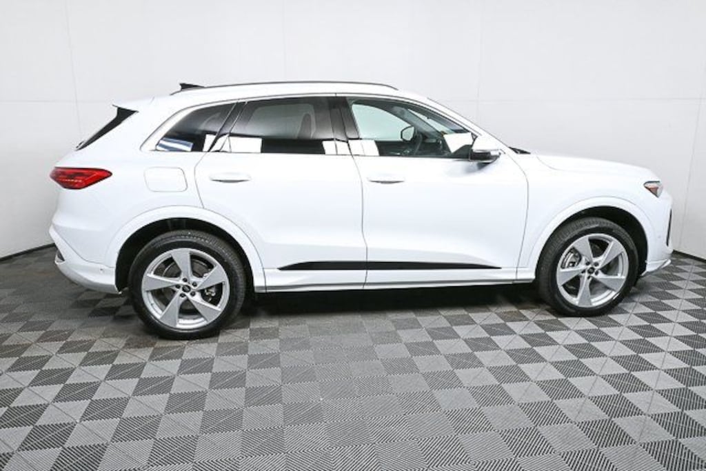 New 2025 Audi All-new Q5 2.0T Premium Plus SUV
