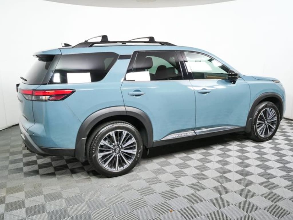 Used 2026 Nissan Pathfinder Platinum SUV