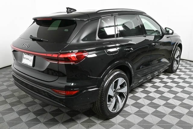 2025 Audi Q6 E-tron Premium photo 3