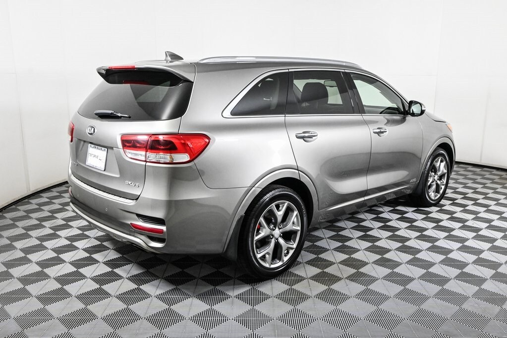 2017 Kia Sorento SX photo 3