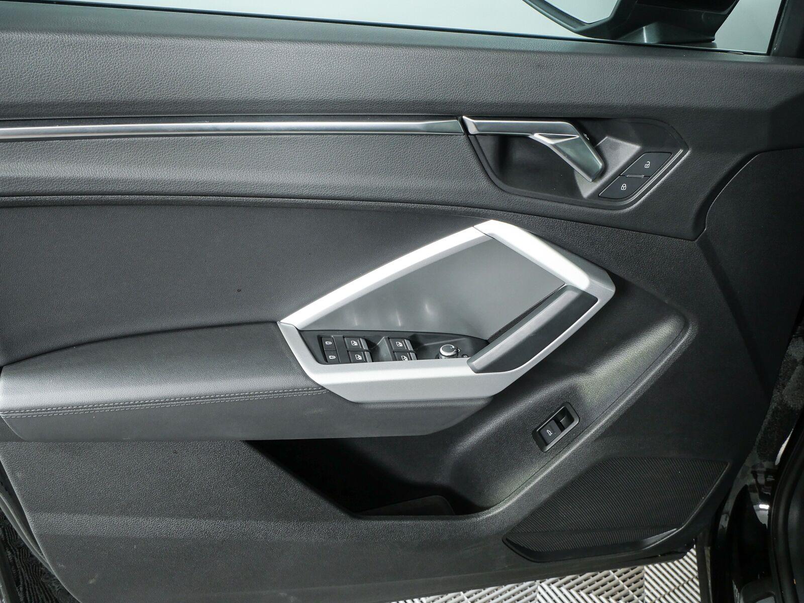 2020 Audi Q3 S Line Premium - Photo 6