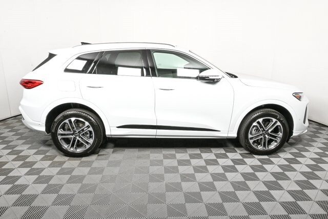 2025 Audi Q5 2.0T Premium photo 2