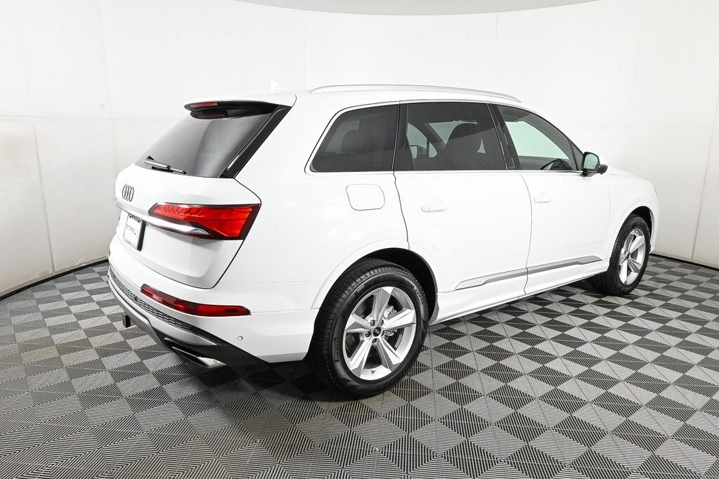 2025 Audi Q7 55 Premium photo 3
