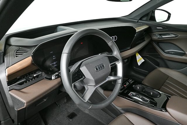 2025 Audi Q6 E-tron Prestige photo 3