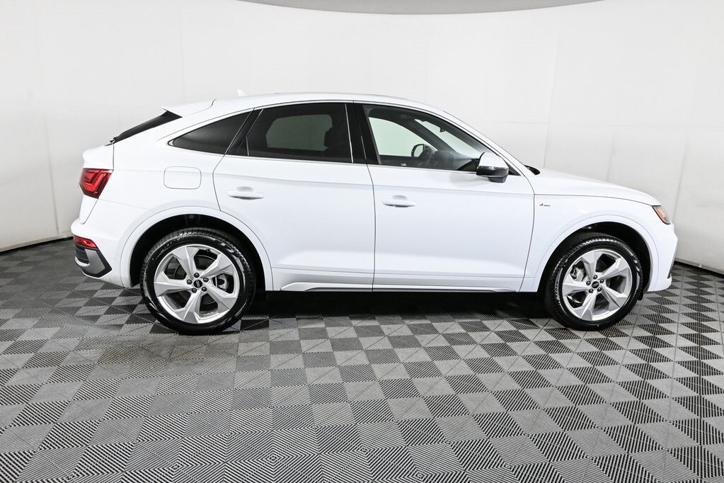2025 Audi Q5 Sportback 45 S line Premium Plus photo 2