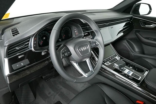 2025 Audi Q8 55 Premium photo 4