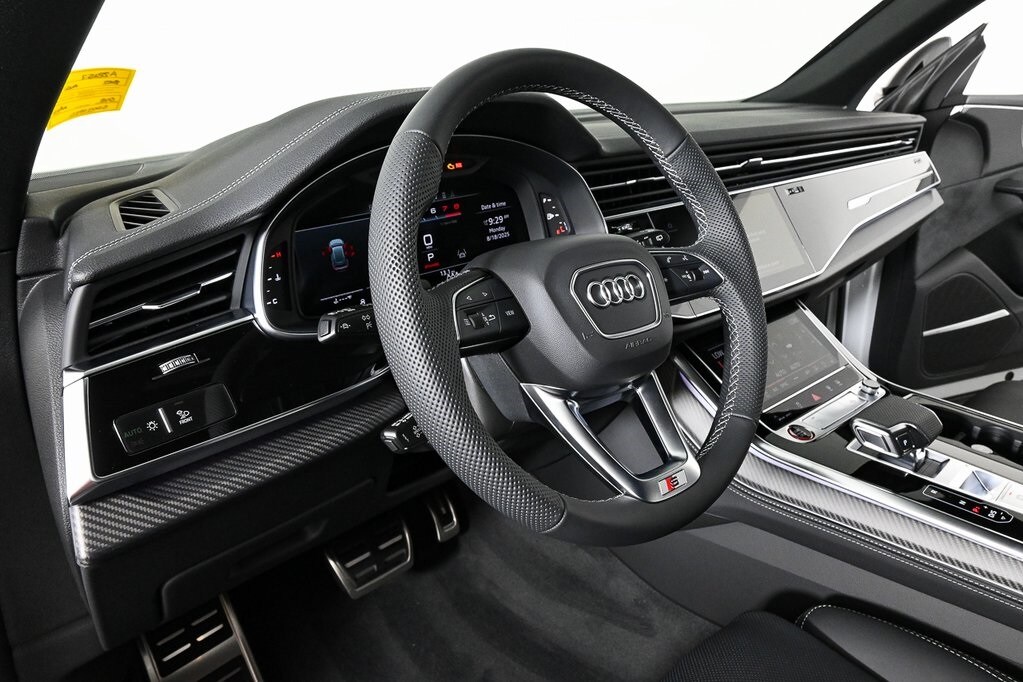 2025 Audi SQ8 Premium Plus photo 4