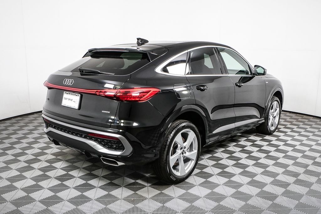 New 2025 Audi Q5 2.0T Premium Plus Quattro SUV