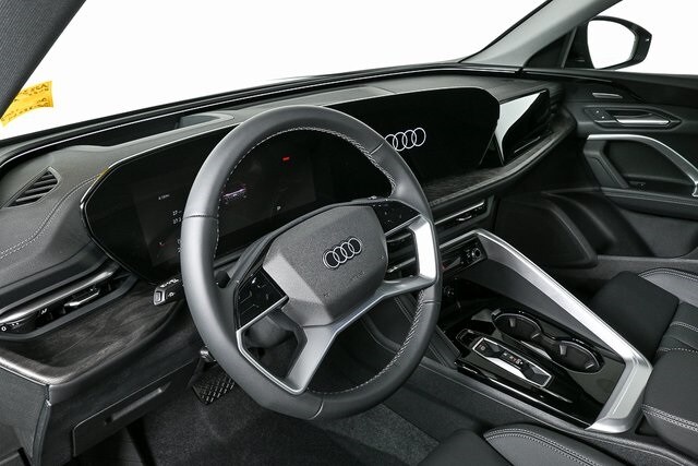 2025 Audi Q5 2.0T Premium Plus photo 3