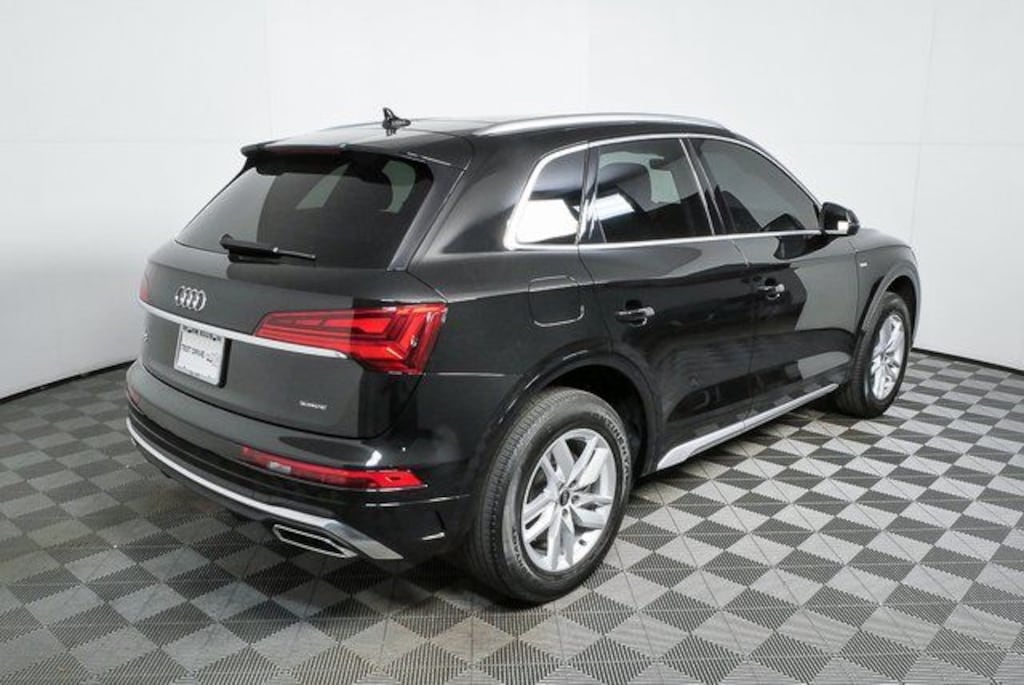 Used 2024 Audi Q5 45 S Line Premium Quattro SUV