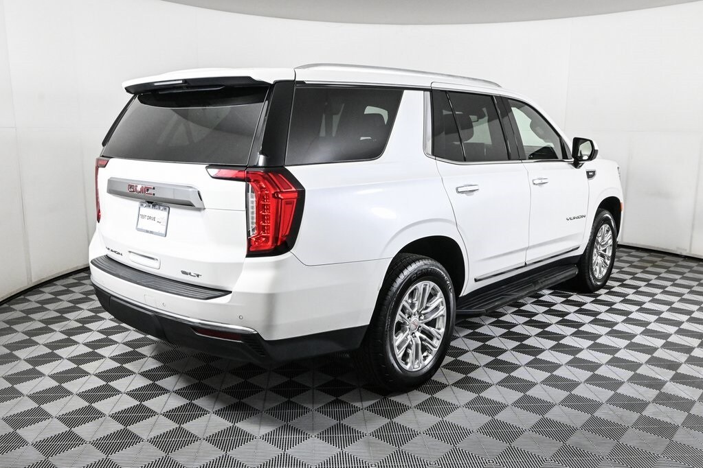 2023 Gmc Yukon SLT photo 3