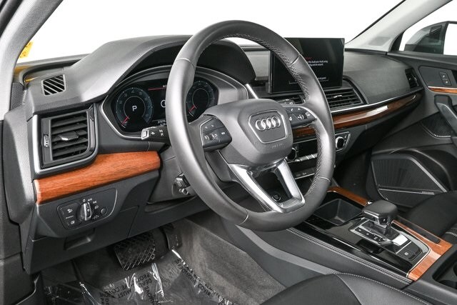 2023 Audi Q5 45 S line Premium photo 4