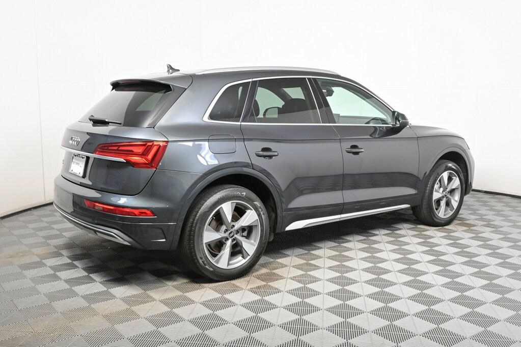 2023 Audi Q5 40 Premium Plus photo 3