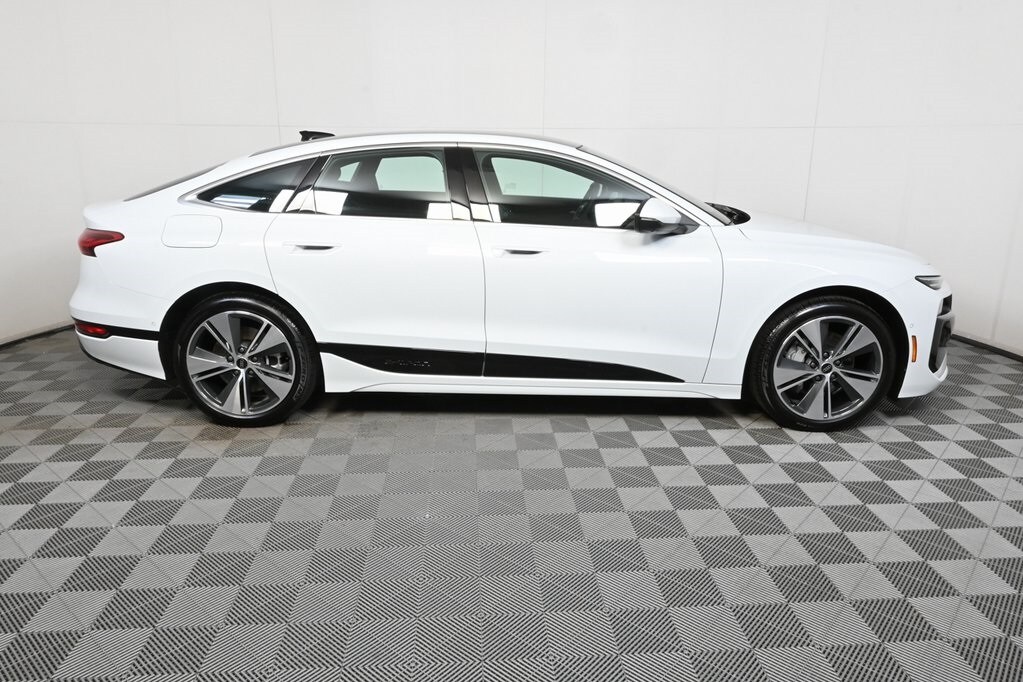 2025 Audi A6 Premium photo 2