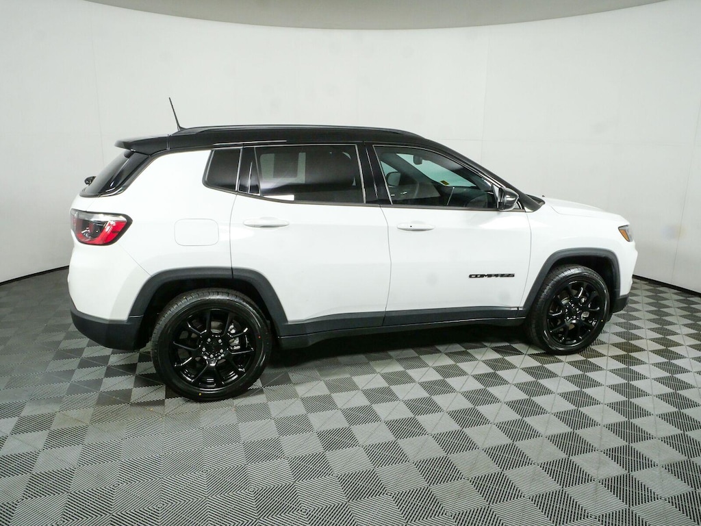 Used 2023 Jeep Compass Altitude SUV