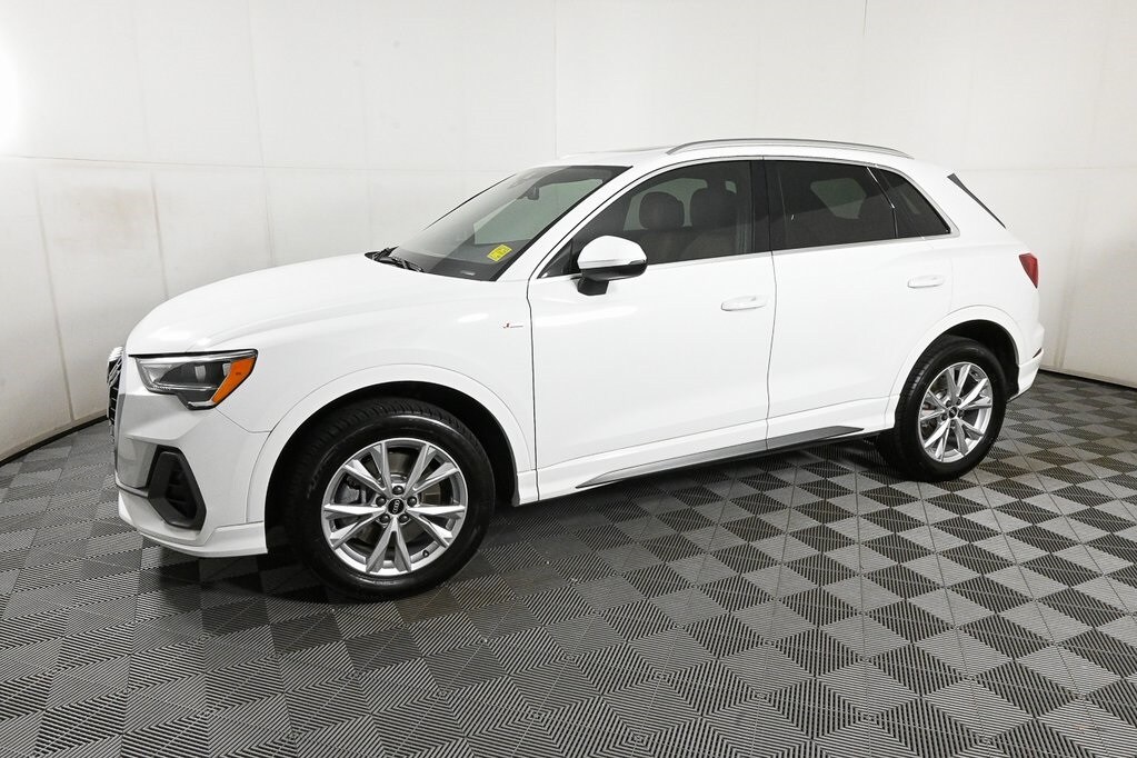 2022 Audi Q3 Premium S line photo 3