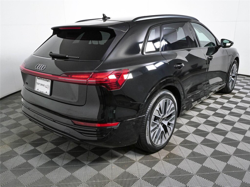 Used 2024 Audi Q8 e-tron Prestige SUV