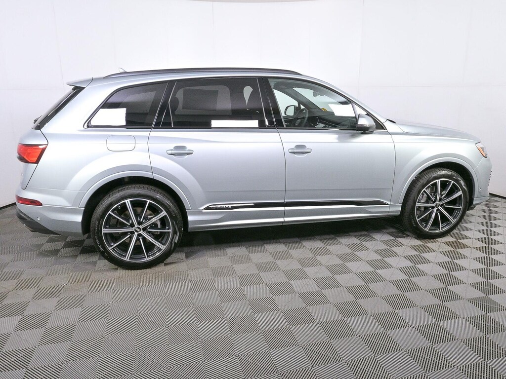 New 2026 Audi Q7 SUV