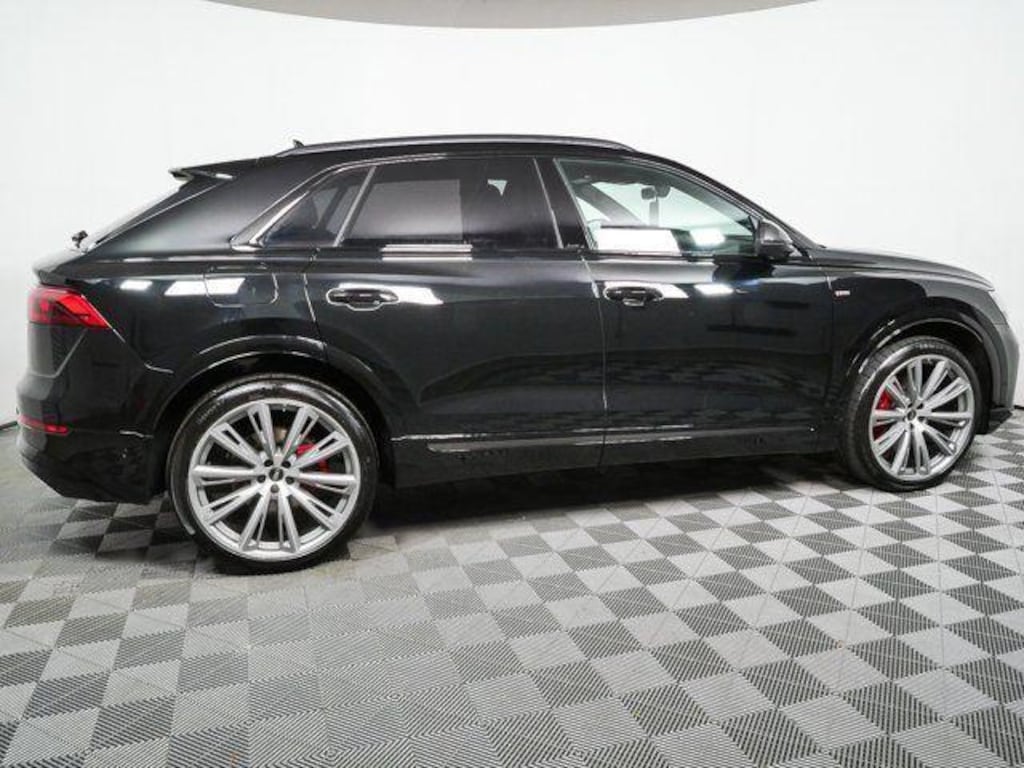 New 2026 Audi Q8 SUV