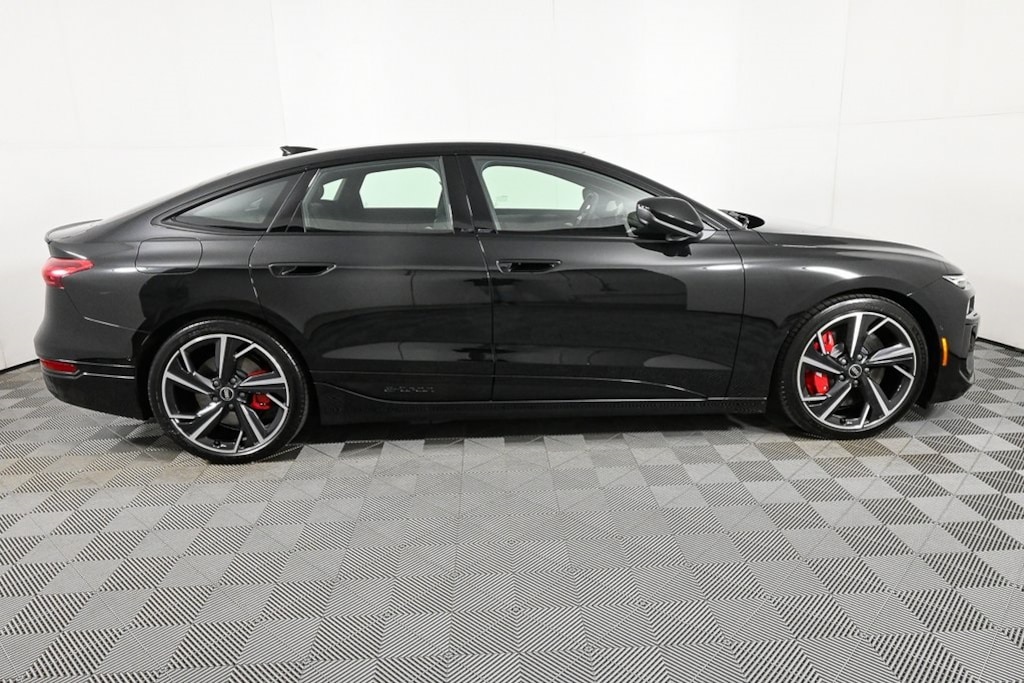 New 2025 Audi S6 Sportback e-tron Premium Plus Sedan