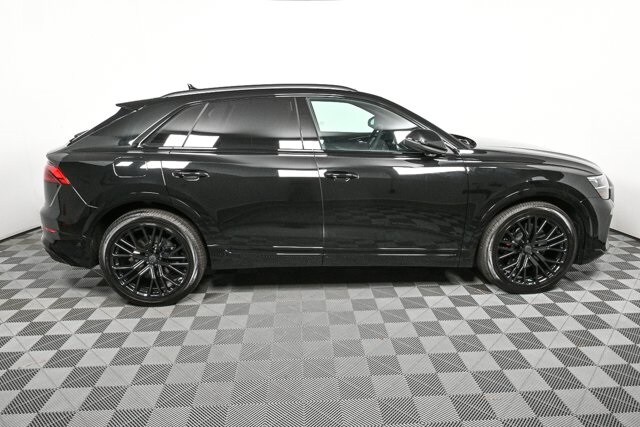 2026 Audi SQ8 Premium Plus photo 2