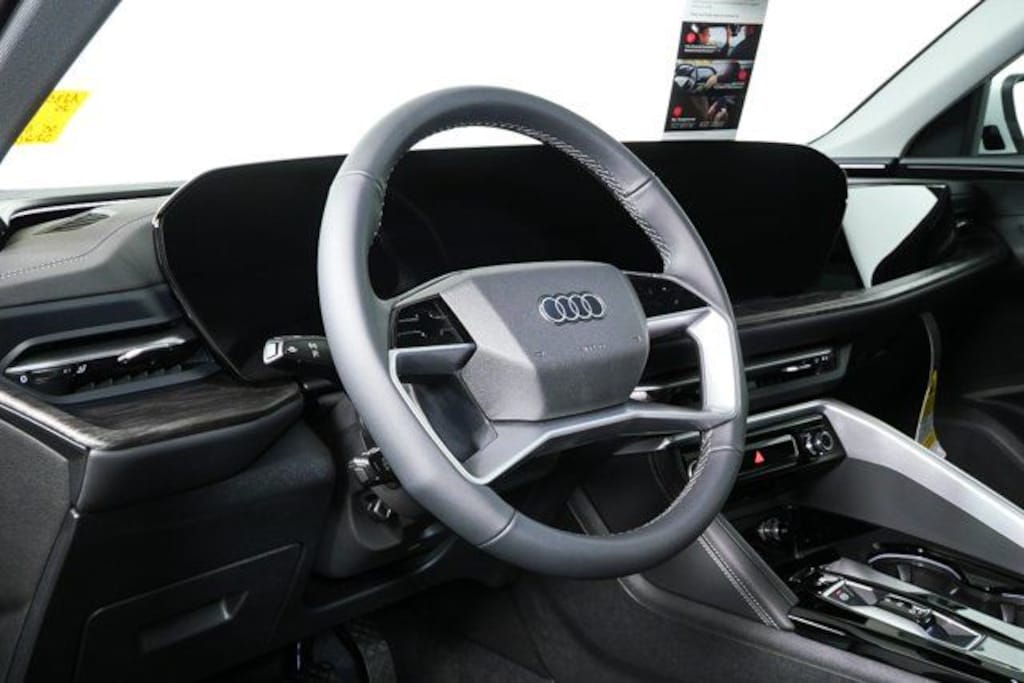 New 2025 Audi Q5 2.0T Premium Plus Quattro SUV