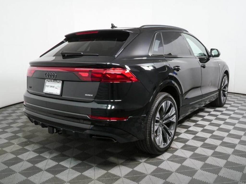 New 2026 Audi Q8 SUV