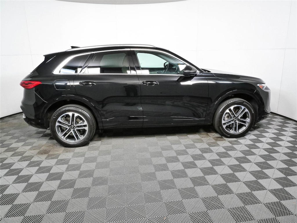 Used 2025 Audi Q5 Premium SUV