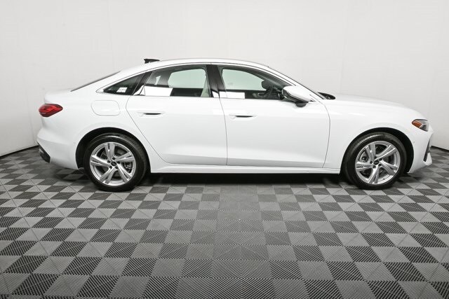 2025 Audi A5 2.0T Prestige photo 2