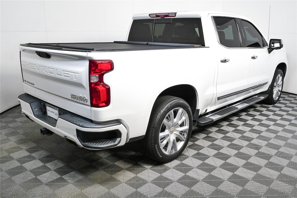 Used 2023 Chevrolet Silverado 1500 High Country Truck