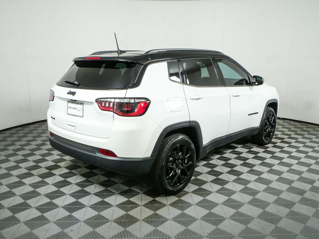 Used 2023 Jeep Compass Altitude SUV