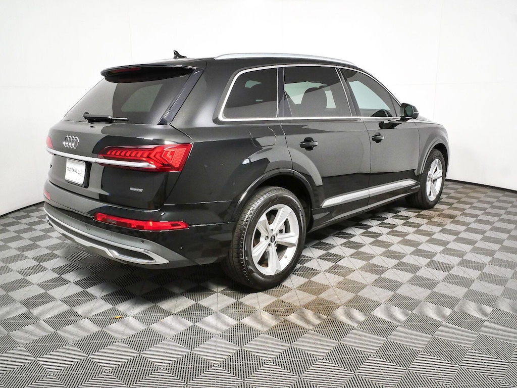 Used 2023 Audi Q7 Premium Plus SUV